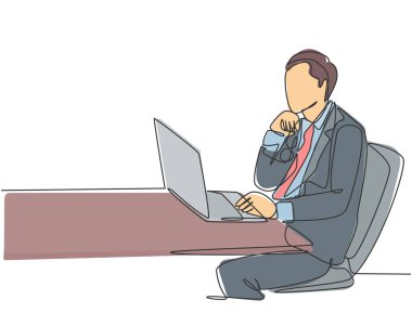 Genç müdürün sürekli çizdiği bir çizim bilgisayarın başında otururken düşünme ve çenesini tutmayla ilgili. İş fikri konsepti tek çizgi tasarım vektörü çizimi illüstrasyonu
