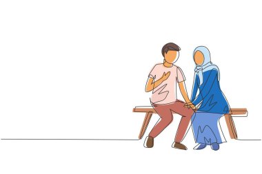 Bankta otururken romantik Arap çiftleri anlatan tek satır. Çift düğüne hazırlanıyor. Nişan ve aşk ilişkisi. Aralıksız çizgi çizimi tasarım grafik vektör çizimi