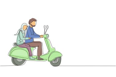 Motosiklet süren tek bir Arap çift çiziyor. Scooter kullanan erkek ve kadın kucaklaşırken yolcular. Şehri geziyorum. Dikkatli sür. Bir çizgi çizimi tasarım vektörü illüstrasyonu