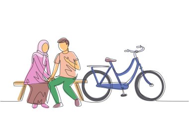 Bankta otururken sürekli romantik Arap çiftlerin sohbet etmelerini sağlayan bir satır. Romantik genç çift bisiklete biniyor. Genç bir adam ve aşık bir kadın. Tek çizgi çizimi tasarım vektörü grafik çizimi