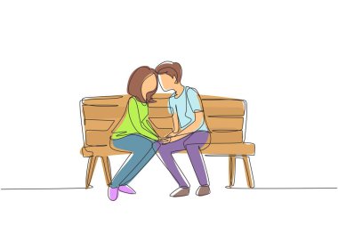 Tek sıra halinde öpüşen bir çift. Genç bir adam ve kadın yüz yüze park bankında oturuyor ve komik bir şekilde öpüşüyor. Baharda romantik bir çift çıkıyor. Modern sürekli çizgi çizim grafik vektörü