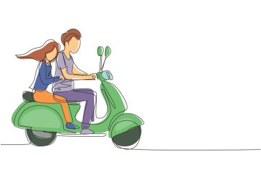 Motosiklet süren bir çiftin çizimi devam ediyor. Scooter kullanan erkek ve kadın kucaklaşırken yolcular. Şehri geziyorum. Dikkatli sür. Tek çizgi çizimi tasarım vektörü grafik çizimi