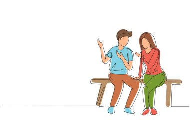 Tek sıra halinde bankta otururken romantik bir çiftin konuşmasını çekmek. Mutlu çift düğüne hazırlanıyor. Nişan ve aşk ilişkisi. Aralıksız çizgi çizimi tasarım grafik vektör çizimi