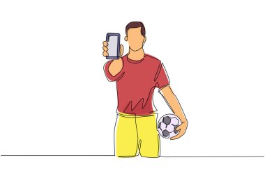 Futbol topu ve akıllı telefon tutan tek bir futbolcu çizgisi. Mobil futbol. Mobil spor karşılaşması. Canlı mobil uygulamalı çevrimiçi futbol maçı. Bir çizgi çizme tasarım vektörü