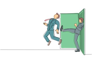 Tek sıra halinde bir işadamı kapı dışarı ediliyor. İşinden azledildi. İşsizlik konsepti. Patron gereksiz yere çalışanı kovdu. Modern sürekli çizgi çizim grafik vektörü