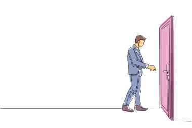 Devamlı çizen bir satırda işadamı anahtarı kapıdaki anahtar deliğine sokuyor. Adam ofis kapısını anahtarla açıyor. Başarı konsepti. Tek çizgi çizimi tasarım vektörü grafiği