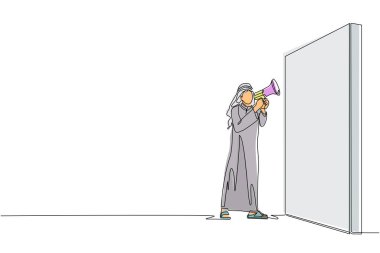 Tek sıra halinde, Arap işadamı elinde megafonla duvarın önünde duruyor. Adam megafonla bağırıyor. Lider kariyer terfilerini duyurdu. Bir çizgi çizimi tasarım vektörü illüstrasyonu