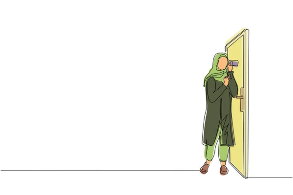 Una Sola Línea Dibujando Una Mujer Árabe Escuchando Escondidas Puerta — Vector de stock