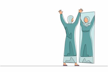 Tek sıra halinde, mutlu Arap iş kadını ellerini kaldırarak aynaya bakıyor. Aynadaki yansıma. Yüksek özsaygı psikolojisi. Zafer, başarı motivasyonu. Bir çizgi grafik tasarım vektörü