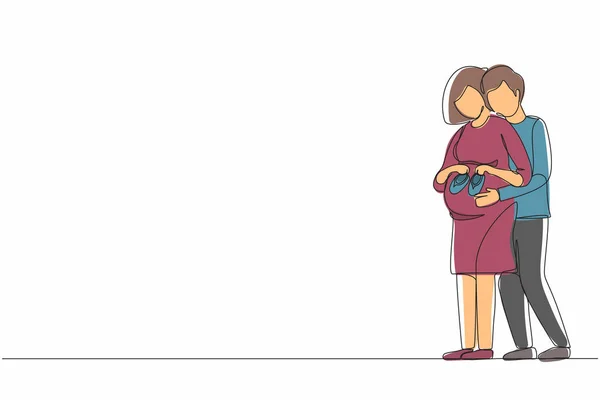连续一行画可爱的孕妇和她的丈夫抱着婴儿鞋和抱着肚子 孕妇抱着婴儿鞋 丈夫摸着她的肚子 单行绘图设计矢量 — 图库矢量图片