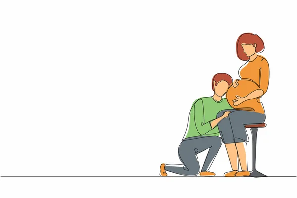 一本の線が夫をひざまずかせ 妊娠中の妻の腹を聞き 新生児を期待する 男は妊婦を抱きしめる 現代の連続線画デザイングラフィックベクトルイラスト — ストックベクタ