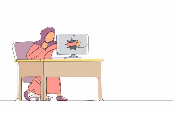 Kızgın Arap Kadınını Çizen Bir Satır Dizüstü Bilgisayarını Kırar Masada — Stok Vektör