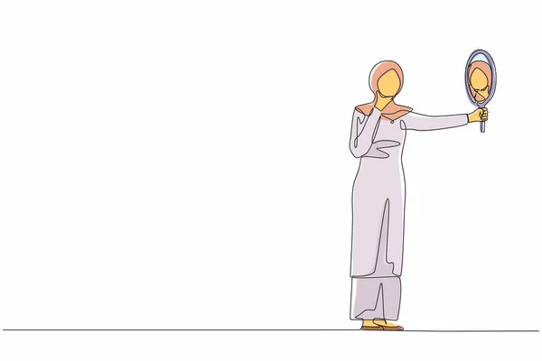 連続1行の描画アラブの実業家の手鏡を保持する ハンドミラー付きの女性マネージャー 鏡で自分自身を見ている女性 ナルシシズム 単線設計ベクトル図 — ストックベクタ