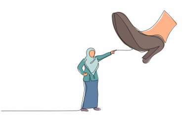 Dev ayakkabılarla tepinen Arap iş kadınını tek sıra çiziyor. Ofis çalışanı dev adımlara işaret ediyor. Minimalizm benzetmesi. Devamlı çizgi tasarımı grafik vektör illüstrasyonu