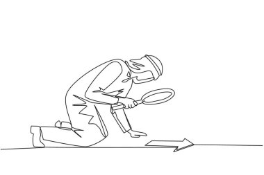 Sürekli çizilen bir çizgi Arap işadamı aşağıya baktı oklara büyüteçle baktı. Yönü kontrol et, ya büyüyen bir işe doğru ya da iş kaybına yol açıyor. Tek çizgi çizme tasarım vektörü