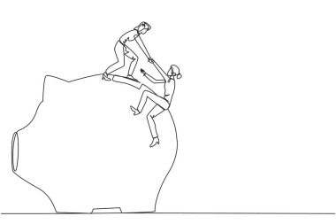 Tek sıra halinde iş kadını çizmek iş arkadaşının büyük domuz kumbarasına tırmanmasına yardımcı oluyor. Birbirinize kibarca hatırlatın. Geleceğe yatırım. Süper harika takım çalışması. Bir çizgi tasarımı vektör illüstrasyonu