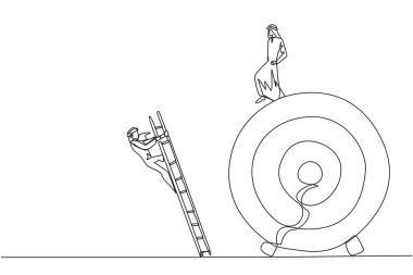 Arap işadamı, hedef tahtaya merdiven dayayarak tırmanan meslektaşını tekmeliyor. İş yok edicilerden kurtulma metaforu. Bir çizgi tasarımı vektör illüstrasyonu