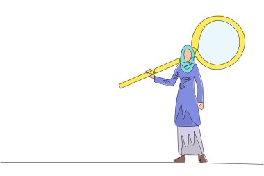Devamlı genç, enerjik Arap iş kadınının çizimleri omuzlarında kocaman bir büyüteçle ayağa kalktı. Başka yerde başarı arayışı konsepti. Tek çizgi çizme vektör illüstrasyonu