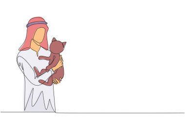Güzel kedisini tutan yakışıklı bir Arap 'ın çizdiği tek sıra. Erkek evcil hayvan sahibi küçük kediyle oynar. Tatlı kediciği tutan mutlu bir Arap. Hayvanlara değer vermek. Bir çizgi vektör illüstrasyonu