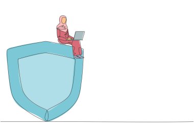 Dev bir kalkanın üzerinde oturan Arap bir iş kadını çiziyor. Bilgisayar korsanlarının saldırılarından veri güvenliği için bir program yap. Ağ güvenlik yöneticisi. Devamlı çizgi tasarımı