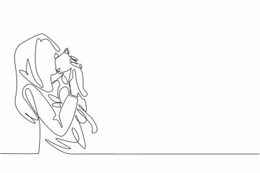 Devamlı bir çizgi, kedi arkadaşını kucaklayan genç bir kadını çekiyor. Paylaştıkları anın basitliği ve güzelliği. Ulusal Evcil Hayvan Günü 'nü sev. Tek çizgi çizimi tasarım vektör çizimi