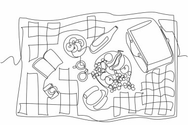 Kırmızı beyaz kareli kumaş hasırı çizen tek çizgi. Birlikte yemek ve atıştırmalık hazırlayın. Güneş ışığı atmosferi ısıtır. Ulusal Piknik Günü. Devamlı çizgi tasarımı grafik çizimi