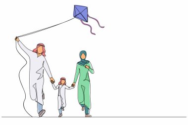 Sürekli bir çizgi halinde, anne ve babalar ve çocuklar parkta yürürken Arap aile hafta sonu çiziliyor. Eğlenceli bir aile koşusu, tatilde doğada dinlenme. Baba, anne ve oğul uçurtmayı fırlatır. Tek çizgi çizme tasarım vektörü