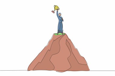 Devamlı bir çizgi, başarıyı en üste çekiyor. Arap iş kadını dağın tepesinde kupayı kaldırmış. Kazanan, mutluluk, hedefe ulaşmak. Tek çizgi çizimi tasarım vektörü grafik çizimi