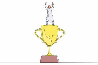 Arap işadamı elini kaldırdı ve kupa üzerinde durdu. Adam iş ödülünü kutluyor. Başarının iş metaforu, takdir. Bir çizgi grafik tasarım vektörü
