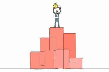 Devamlı bir çizgi, genç işadamını büyük grafik çubuğunda durup kupayı kaldırırken çekiyor. Kazanan poz. Başarı, hedef, başarı ve konsept. Tek çizgi çizimi tasarım vektörü grafik çizimi
