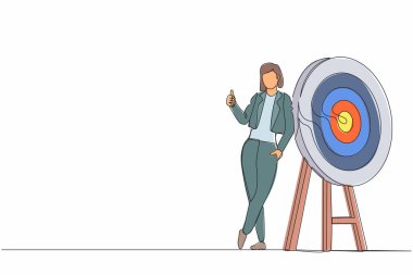 Sürekli olarak, mutlu iş kadını ya da yönetici çizen bir çizgi, hedefi ayakta tutuyor ya da baş parmaklarıyla işaret ediyor. Ok hedefi tam olarak vurdu. Tek çizgi çizimi tasarım vektörü grafik çizimi