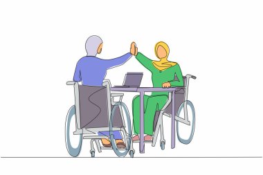 Aralıksız bir çizgi çizerek iki engelli Arap kadını beşlik çakıyor. Ofis çalışanı tekerlekli sandalyede keyifle oturuyor. Meslektaşlar başarıyı kutluyor. İyi iş işareti. Tek çizgi tasarım vektörü grafiği