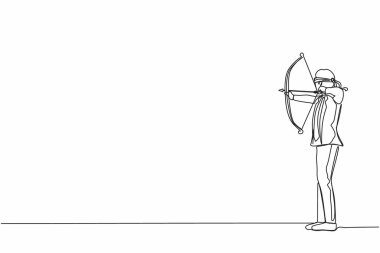Gözü bağlı iş adamının ok attığı tek sıra. Hedefi ıskaladın. İş adamı gözünü bağlayarak hedefi vurmaya çalışıyor. Dinamik bir çizgi çizer grafik tasarım vektörü çizer