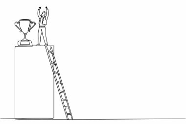 Tek sıra halinde işkadını kupa kazanmak için merdivene tırmanıyor ve kolları havada duruyor. Kadın iş ödülünü kutluyor. Aralıksız çizgi çizimi tasarım grafik vektör çizimi