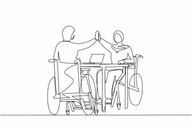 Aralıksız bir çizgi çizerek iki engelli Arap kadını beşlik çakıyor. Ofis çalışanı tekerlekli sandalyede keyifle oturuyor. Meslektaşlar başarıyı kutluyor. İyi iş işareti. Tek çizgi tasarım vektörü grafiği