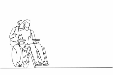Tek sıra halinde tekerlekli sandalyede oturan adamı çizerken karısı arkada durup ona sarılıyor. Rehabilitasyon sırasında kocasına destek olan kadın. İlişki kavramı. Devamlı çizgi çizim tasarım vektörü