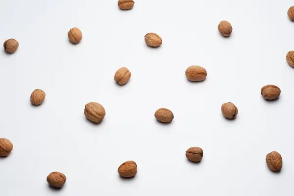 Beyaz arka planda ceviz deseni