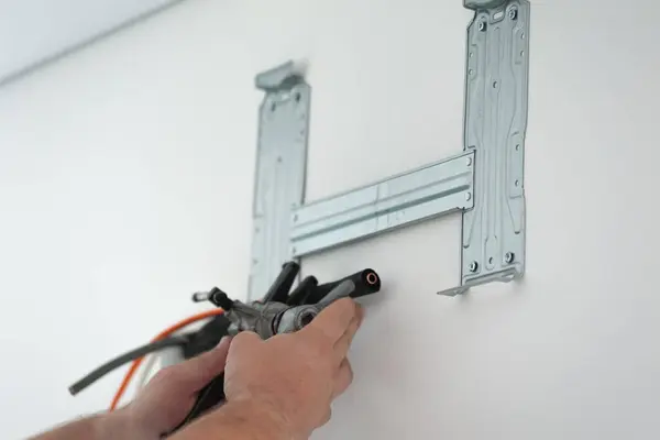 yeni bir klima ünitesi için bağlanma kurulumu