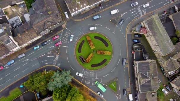 Съемка Воздушного Беспилотника Деревни Кейли Брэдфорде Великобритании Показывающая Нисходящий Вид — стоковое видео