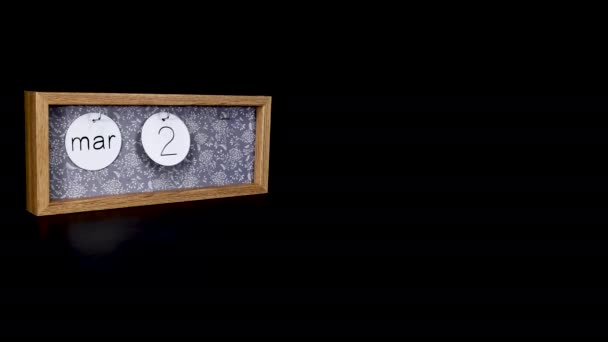 Дерев Яний Календарний Блок Показує Дату Березня Рукою Чоловіка Надягає — стокове відео