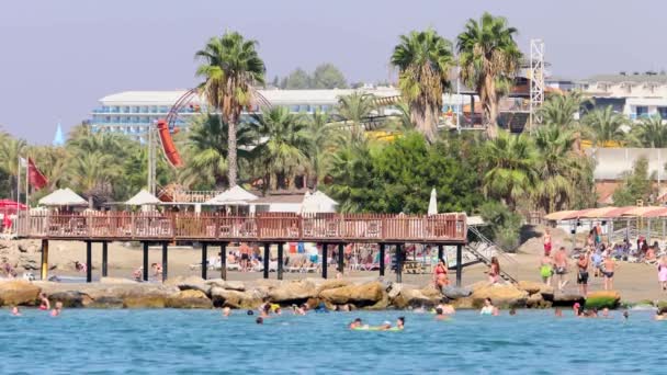 Footage Beautiful Beach Antalya Turkey Showing People Relaxing Having Fun — ストック動画