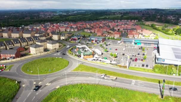 Wakefield 30Th May 2022 Aerial Footage Petrol Station Showing Solar — Wideo stockowe
