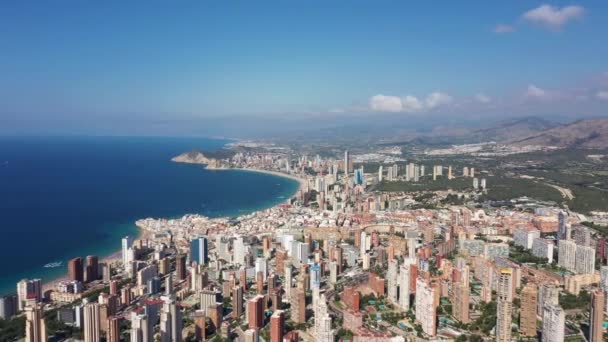 Αεροπλάνο Drone Της Όμορφης Πόλης Του Benidorm Στην Ισπανία Καλοκαίρι — Αρχείο Βίντεο