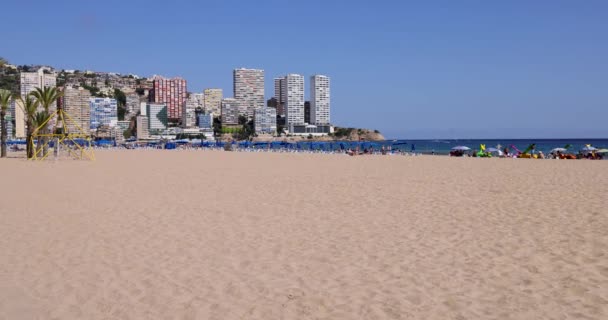 Nagranie Pięknego Miasta Benidorm Hiszpanii Pokazujące Front Nadmorski Plażę Playa — Wideo stockowe
