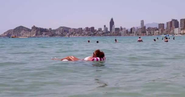 Benidorm Spanya Temmuz 2023 Spanya Nın Güzel Benidorm Şehrinin Playa — Stok video