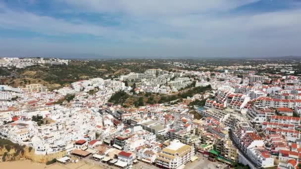 Luftaufnahmen Von Der Schönen Strandpromenade Von Albufeira Portugal Die Den — Stockvideo