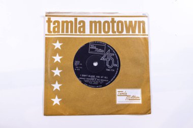 Londra İngiltere, 4 Şubat 2024 Smokey Robinson and the Miracles grubunun 70 'ler şarkısıyla eski bir plağı. Orijinal kolunda seni hiç suçlamıyorum.