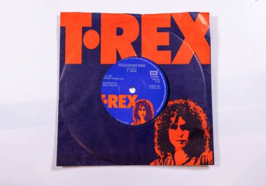 Londra İngiltere, 4 Şubat 2024 70 'lerin şarkısıyla T-Rex' in eski bir plağı. Orijinal kolunda Sam Telegram.