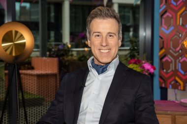 Leeds UK, 14 Ekim 2021: İngiliz balo salonu, Latin dansçı ve televizyon sunucusu Anton Du Beke BBC One 'ın ünlü dans şovu Strictly Come Dancing
