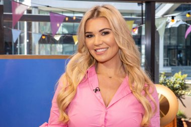 Leeds UK, 19 Nisan 2021: Ünlü İngiliz modeli, televizyon kişiliği ve eski güzellik kraliçesi Christine McGuinness ITVBe reality şovu The Real Housewives of Cheshire 'da yer aldı.